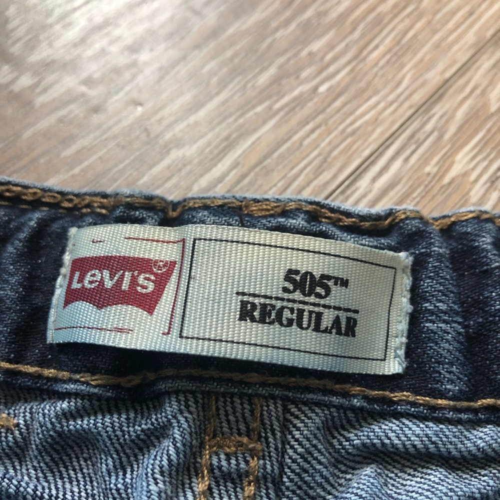 Boy’s Levi’s 505 Regular Jeans - Picture 8 of 16
